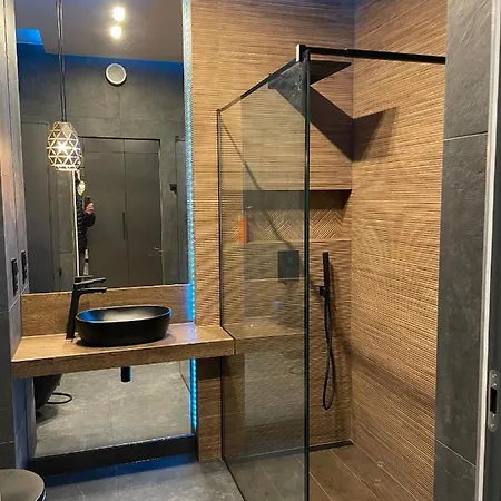 Granaria Self Check In 24x7 アパート